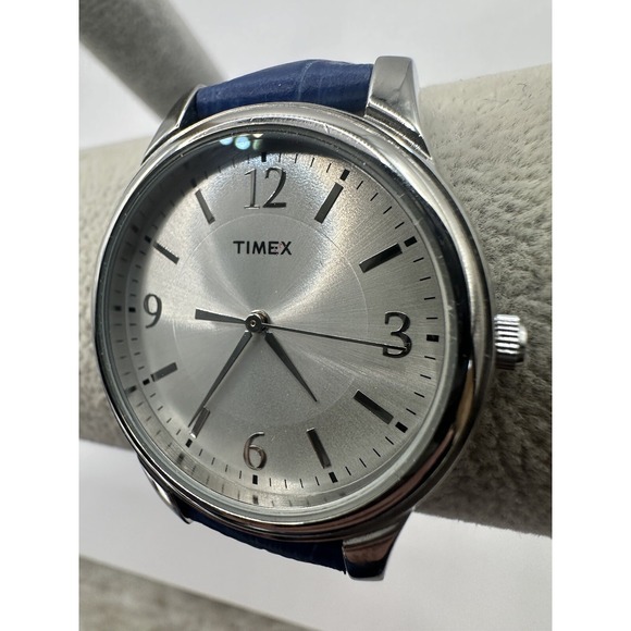 Timex Dark Blue Croco Patterned Ladies Watch T2P093 New Battery‎ 35MM 8\